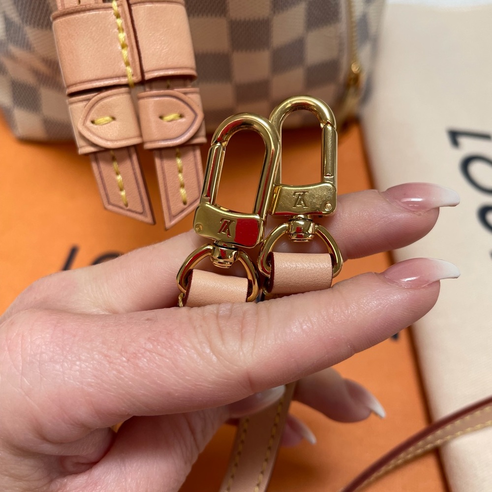 โsold via p๐
ฟ๏ธโ Louis Vuitton Sperone BB - Picture 14 of 15